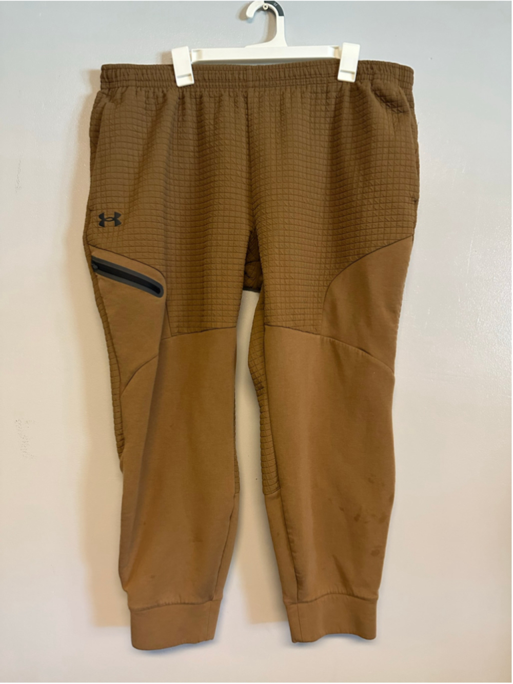 Under Armour Joggers XXL Brown Quilted Athletic Pants Comfy Lounge Wear